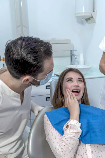 Best Weekend Emergency Dentist in Holloman Af, NM